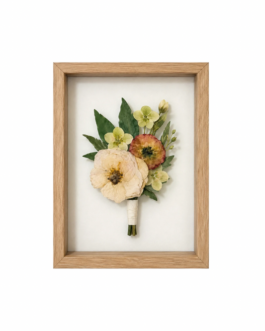 5x7 Boutonniere Frame